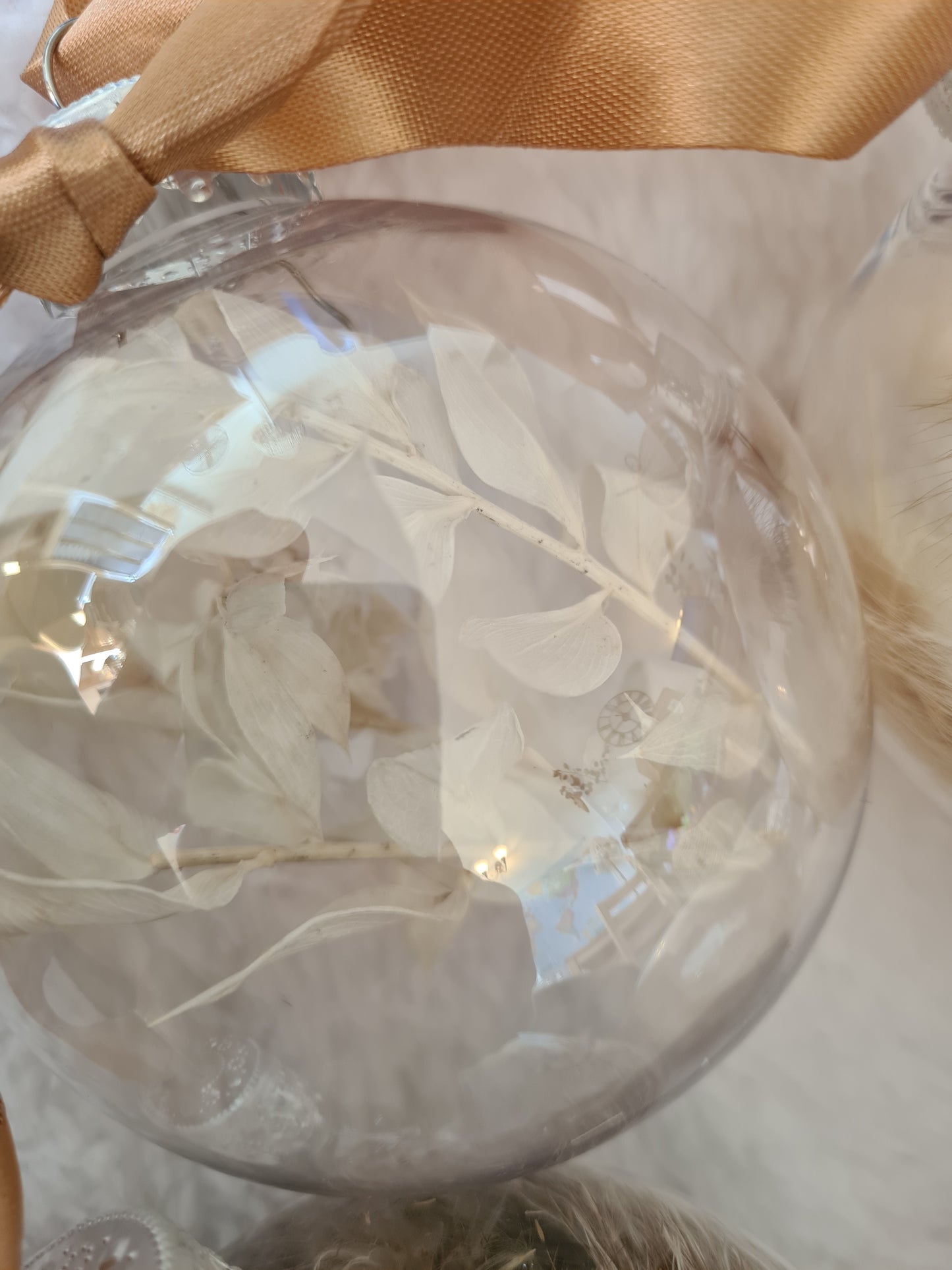 Pampas & Dried Flowers Christmas baubles