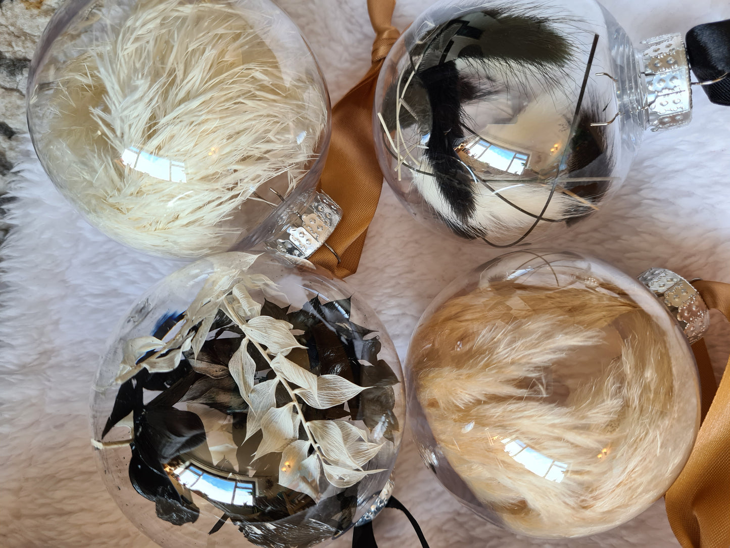 Pampas & Dried Flowers Christmas baubles