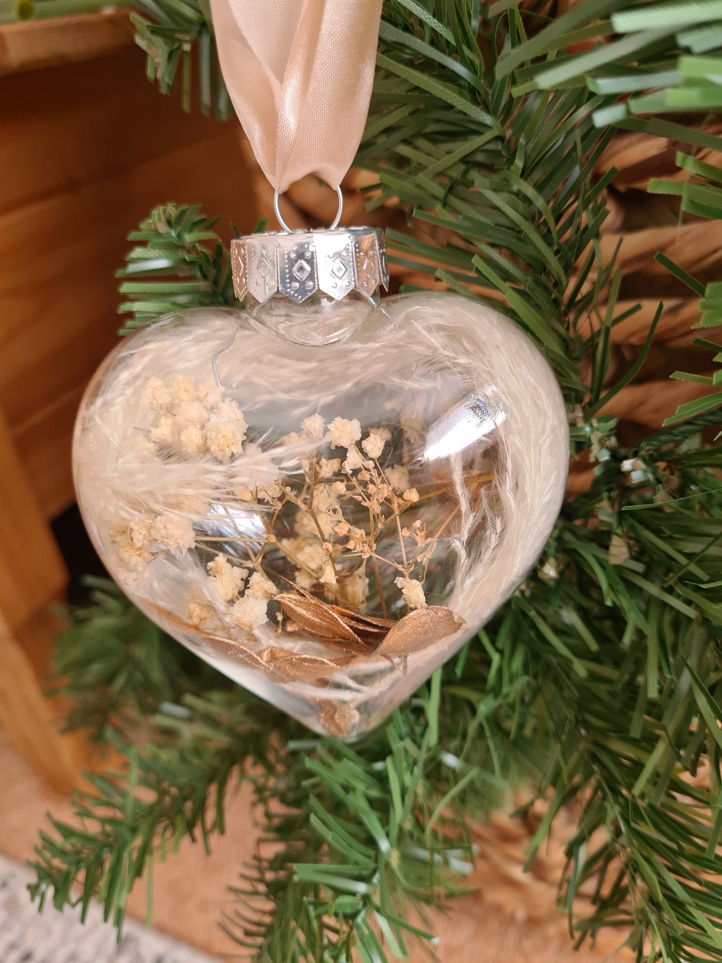 Pampas & Dried Flowers Christmas baubles