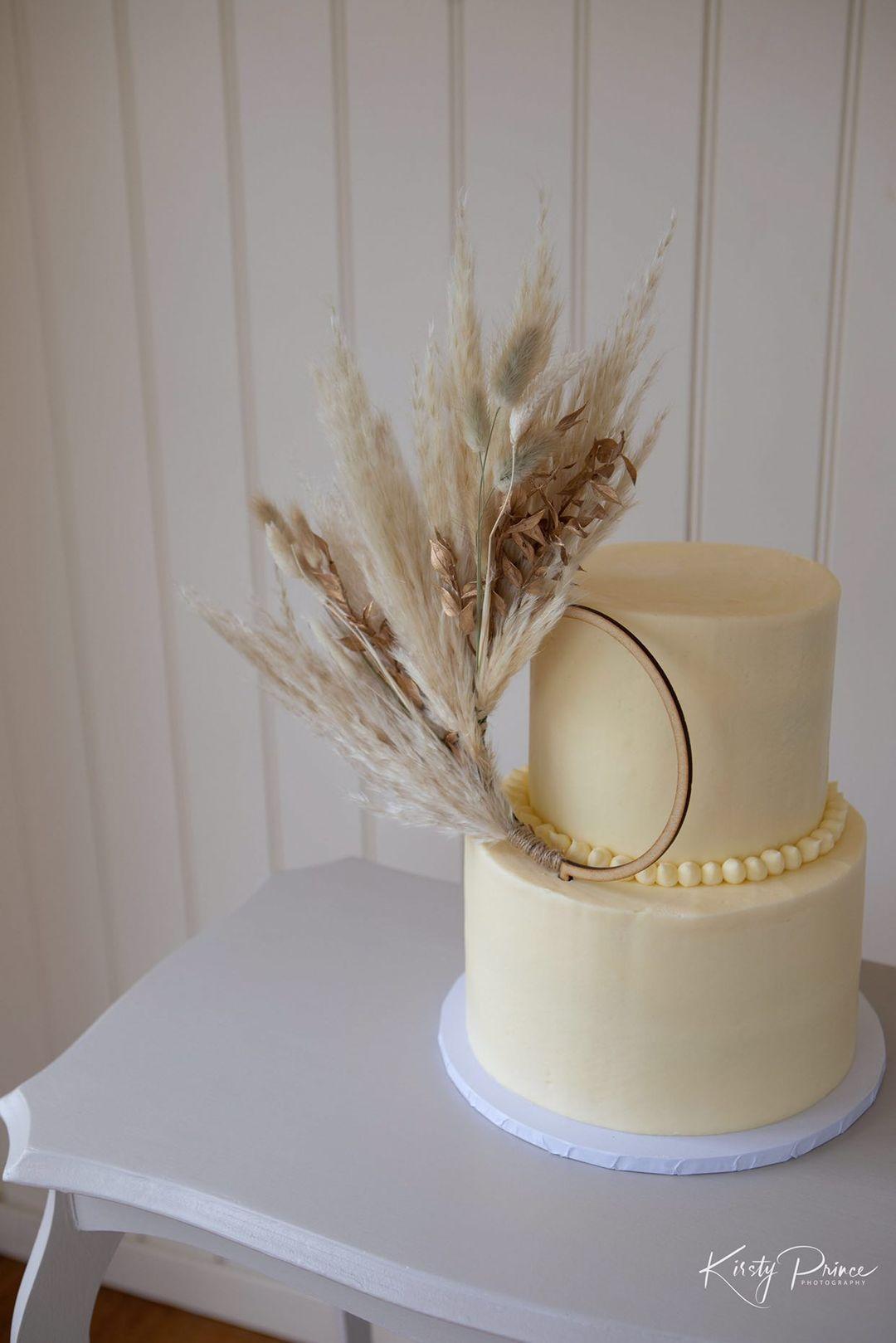 Nude 5.5 inch Pampas Grass Cake Topper wreath hoop