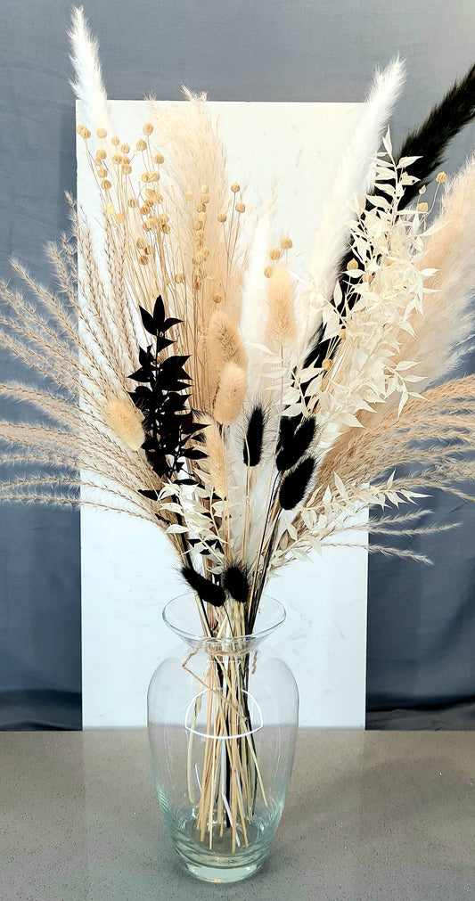 Luxury Large Monochrome Pampas Grass Bouquet with Black Bunnytails